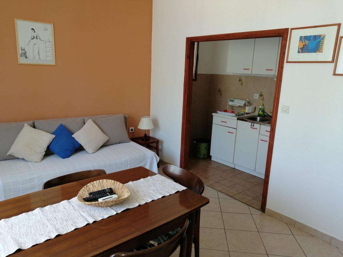 Apartments Stjepic Sukošan Eksteriør bilde