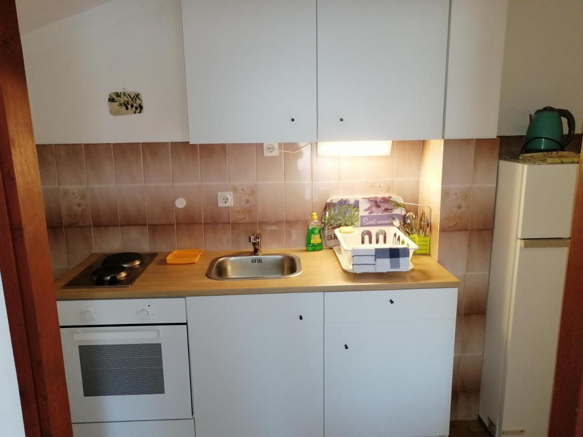 Apartments Stjepic Sukošan Eksteriør bilde