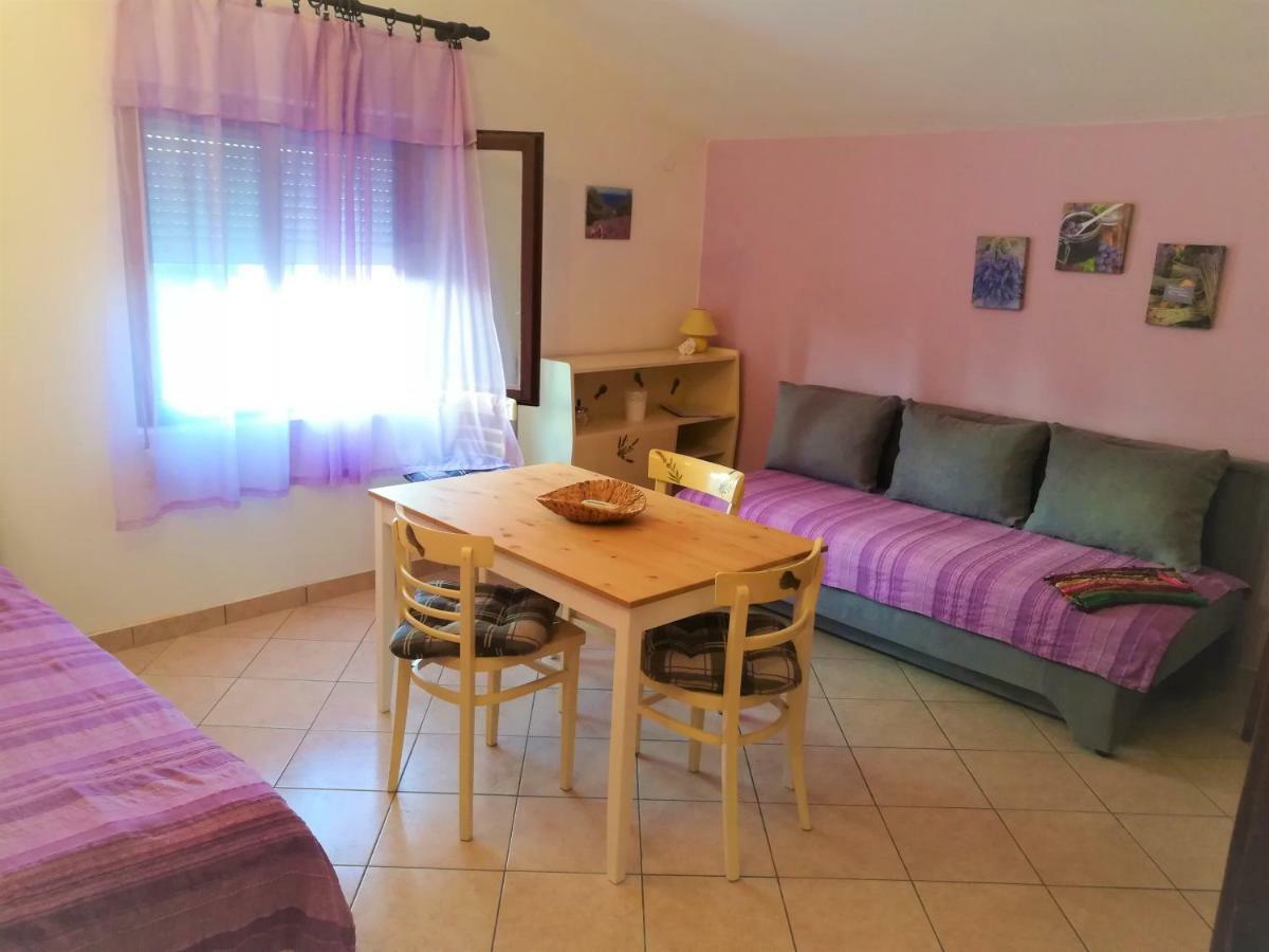 Apartments Stjepic Sukošan Eksteriør bilde
